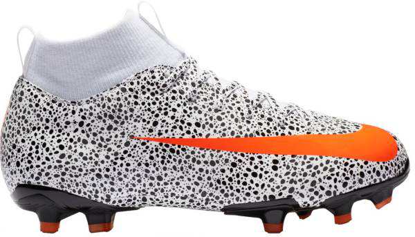 ナイキ キッズ ジュニア サッカーシューズ Nike Mercurial Superfly 7 Academy Cr7 Fg スパイク White Orangeの通販はau Pay マーケット Troishomme トロワオム