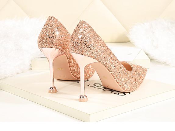 送料無料 スパンコール ラメ パーティー パンプス 結婚式 ドレスアップ きらきら ゴールド 金 22ｃｍ 24 5ｃｍの通販はau Pay マーケット B I J