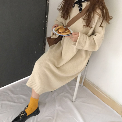 ゆったり可愛い 丸首ニットワンピース ミディ丈 ゆるシルエット レトロガール 落ち肩 秋冬 D1036の通販はau Pay マーケット K M Base