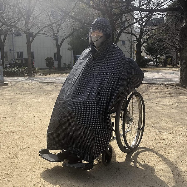 全身反射　車イス用ポンチョ　9896　ブラック・ネイビー　フリーサイズ　スギタ　内閣府防災推奨　防水 雨 災害 避難 備蓄品 非常時 アウトドア_4