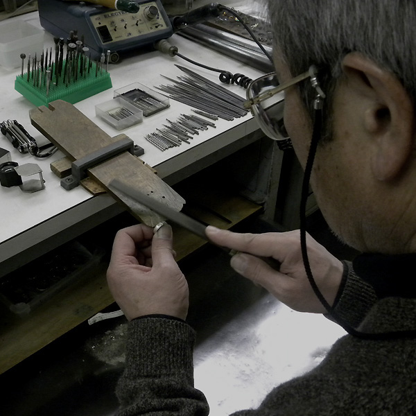 リング 指輪 レディース K18 ゴールド ペリドット ダイヤモンド 「pera」 18K 18金 GOLD 8月誕生石の通販は 27,027円