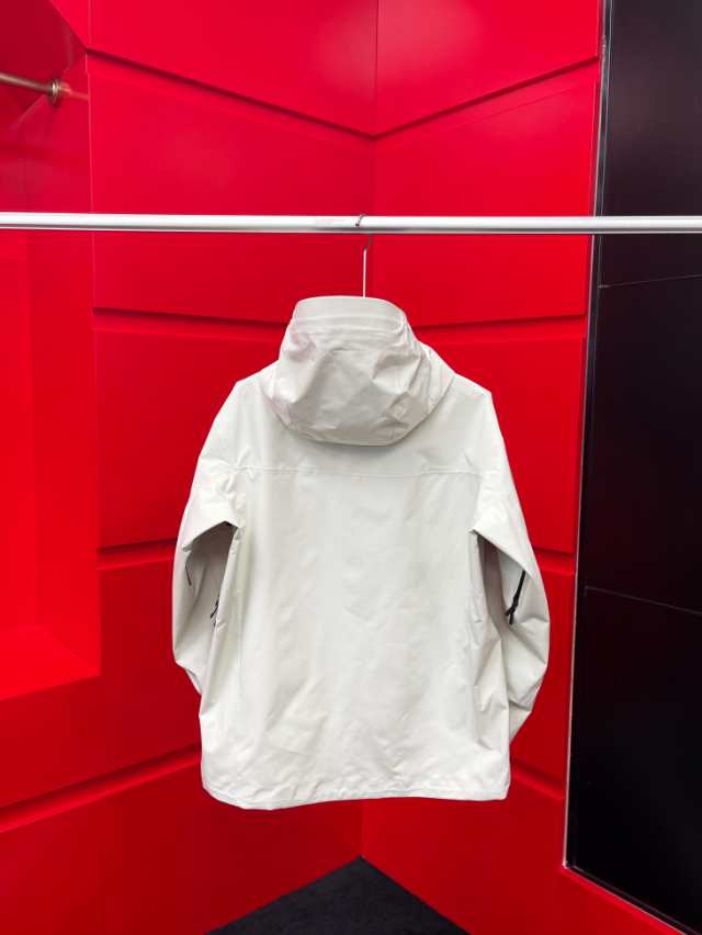 ARC'TERYX アークテリクス トップス パーカー ジャケット