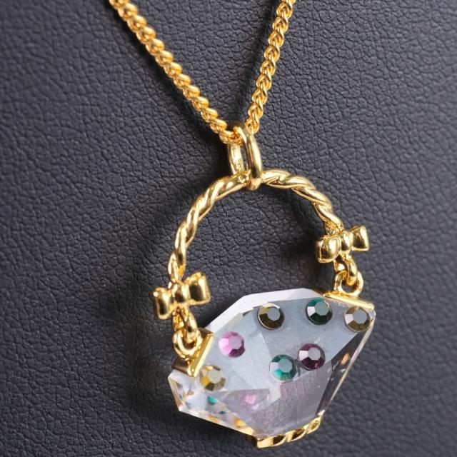 Swarovski スワロフスキー バッグモチーフ クリスタル ゴールド ネックレス レディースの通販はau Pay マーケット 質にしきの