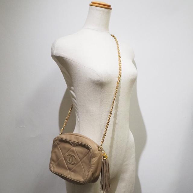 シャネル フリンジ チェーンショルダーバッグ マトラッセ ベージュ ラムスキン CHANEL ラムスキン フリンジチェーンショルダー ベージュ G金具