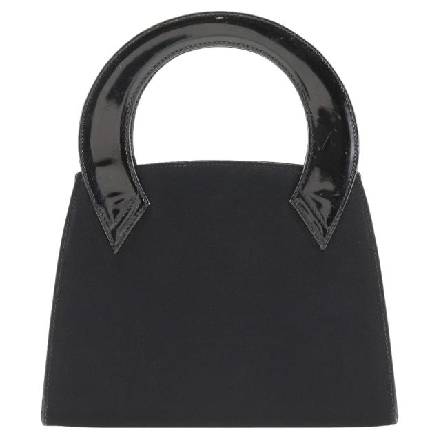 Salvatore Ferragamo サルヴァトーレフェラガモ サテン 黒