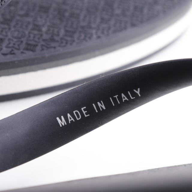 LOUIS VUITTON ルイ・ヴィトン トングサンダル ビーチサンダル モノグラム ラバー 黒の通販は LOUIS VUITTON ルイ・ヴィトン トングサンダル ビーチサンダル モノグラム ラバー 黒の通販は