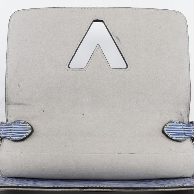 LOUIS VUITTON ルイ・ヴィトン ツイストMM M50271 エピレザー