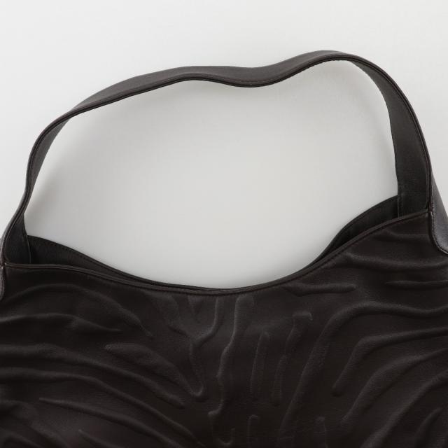 【美品】カルティエ パンテール ショルダーバッグ パンサー レザー 黒 斜め掛け Cartier（カルティエ） 美品 パンテール ブラック 黒 シルバー金具