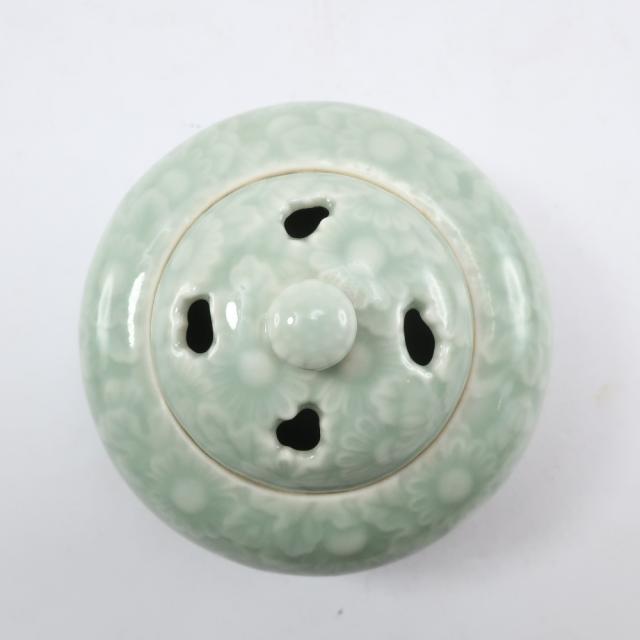 十二代 酒井田柿右衛門 青磁菊浮上香炉 陶磁器 骨董品 _ 【中古】_4