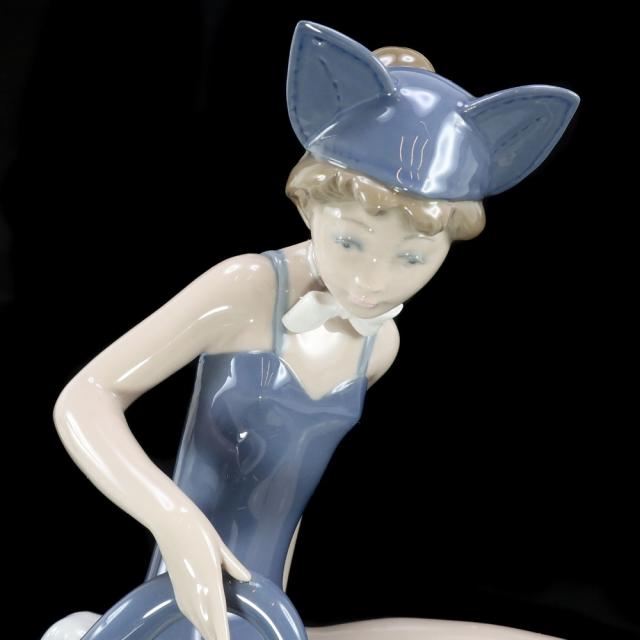 【Lladro】リヤドロ キャットガール 希少作 ポーセリン _ 置物 オブジェ Lladro リヤドロ キャットガール 希少作 ポーセリン 置物 オブジェ _