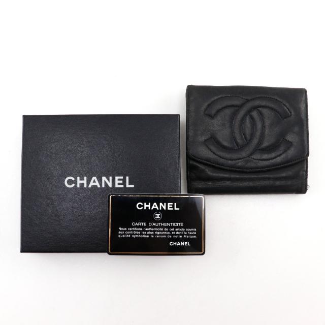 CHANEL シャネル ココマーク ラムスキン 黒 二つ折り財布 レディース