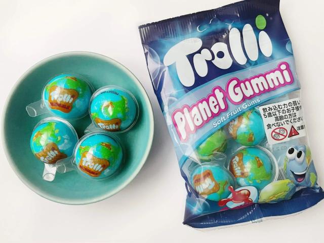 Trolli トローリ プラネット グミ 75g 4個入り 地球グミ 正規輸入品