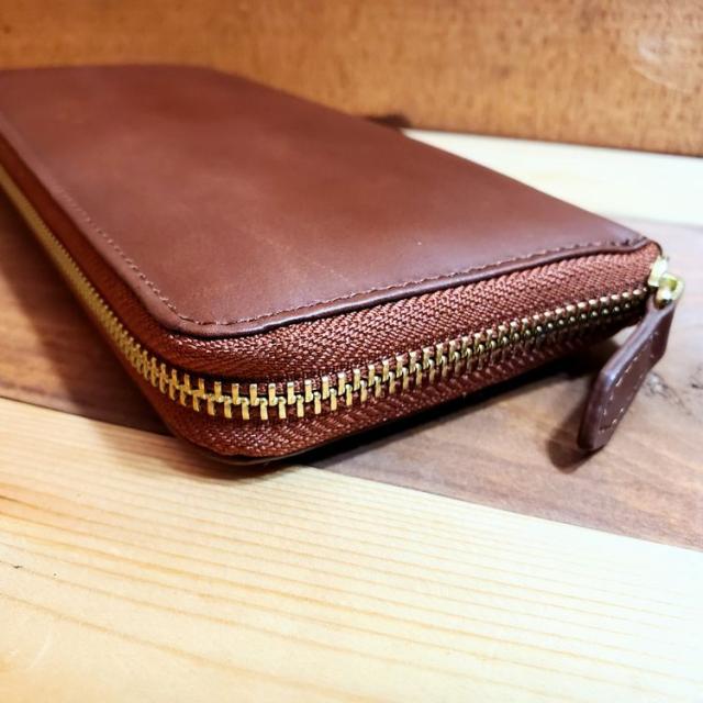ラウンドファスナー ロングウォレット 牛ヌメ革 長財布 レザーラウンドファスナー 本革 ラウンドジップ YKK社 ゴールドファスナー 4261-sb 牛ヌメ革 長財布 ラウンドファスナー レザーラウンドファスナー ロング