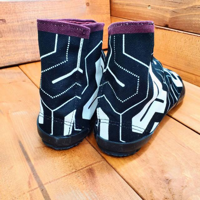 地下足袋 亀甲柄 オールジャパンメイド スプリットトゥ