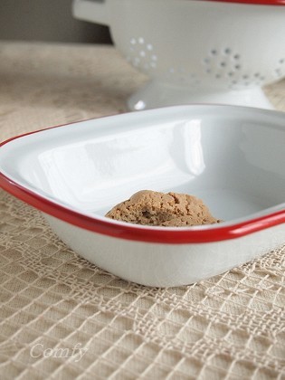 ホーロー雑貨 ホーロー パイディッシュ レッド 琺瑯 北欧雑貨 カントリー雑貨 キッチンの通販はau Pay マーケット 雑貨屋カンフィ