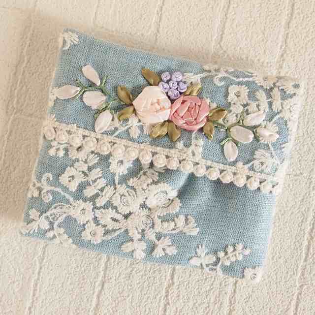 ポケットティッシュカバー おしゃれ レディース リボン刺繍 ミニティッシュケース フローリスト ブルーの通販はau PAY マーケット  雑貨屋カンフィ au PAY マーケット－通販サイト