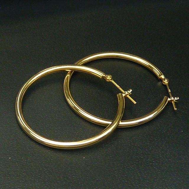 （2個ペア）K18　18金　イエローゴールド　定番　フープピアス　太さ 2mm×外径30mmの通販は