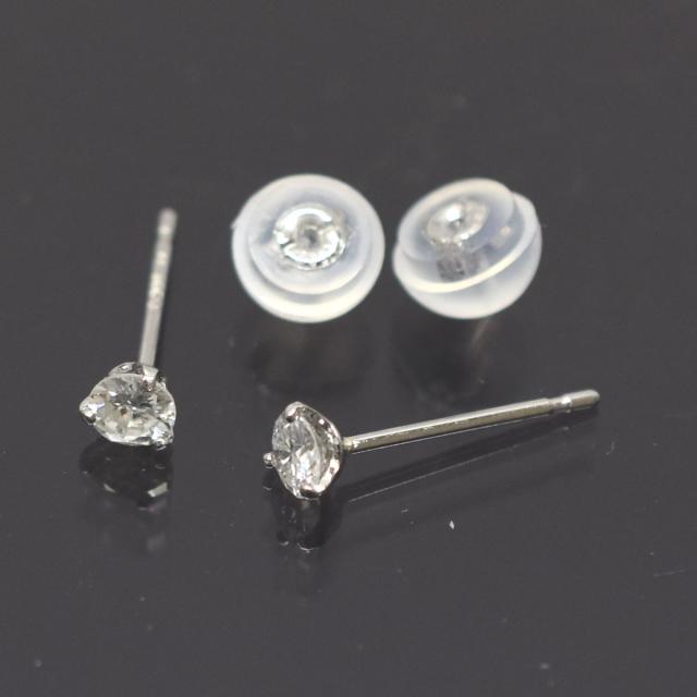 プラチナ　シンプル3本爪タイプ　ダイヤモンド 一粒ピアス　直径3.0ｍｍ　ダイヤ 0.2ｃｔ_2