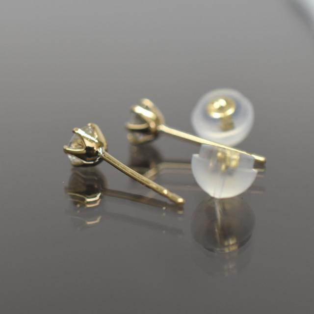 K18 　18金　イエローゴールド　シンプル6本爪タイプ　ダイヤモンド 一粒ピアス　直径3.3ｍｍ　ダイヤ 0.3ｃｔ_3