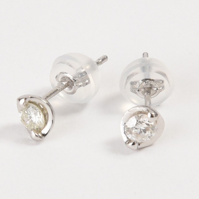 ＰＴ プラチナ900 ダイヤモンド 一粒ピアス 0.26ct WEB限定 Pt