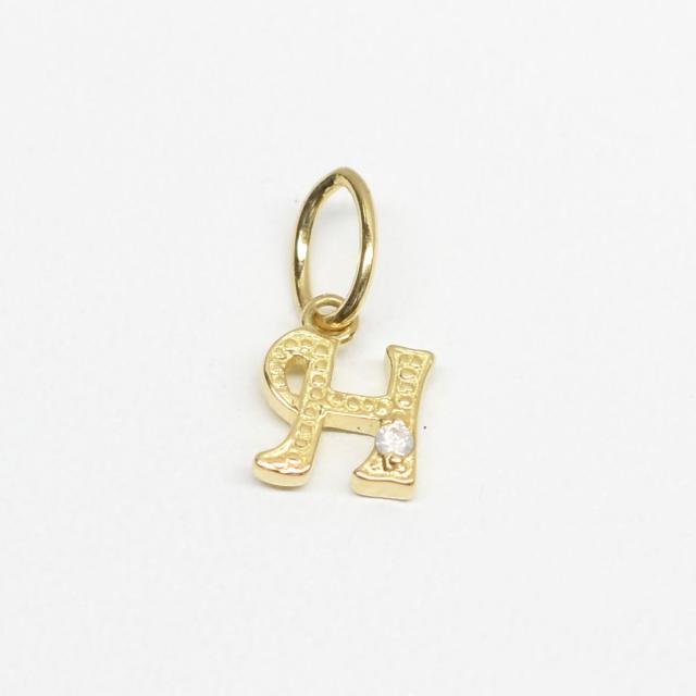 K18　18金　ダイヤ付きイニシャルペンダントヘッド　（イニシャルH）　ダイヤ0.01ct