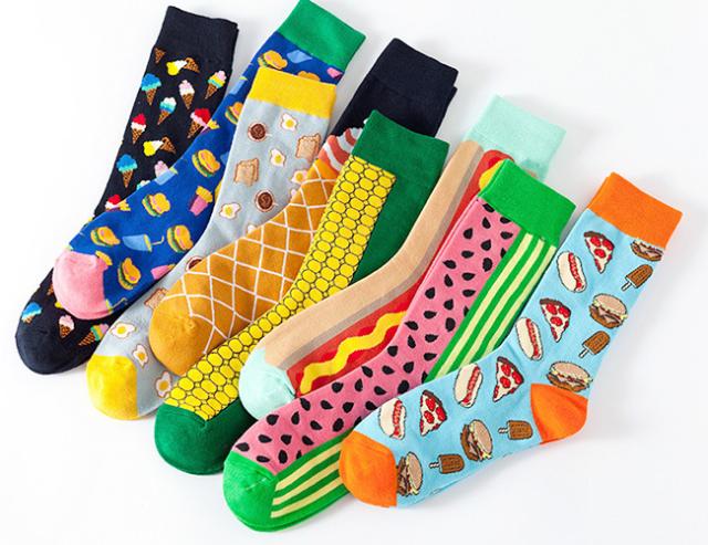 大人靴下まとめ買い対象 靴下 メンズ レディース おもしろ かわいい 個性的 オシャレ ソックス 24 26cm 70デザイン イベント 総柄 カラフの通販はau Pay マーケット エースファド Au Pay マーケット店