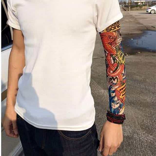 タトゥースリーブ アームカバー Tattoosleeve 日焼け止め 運動風 格好いい 入れ墨 アームカバー No18 の通販はau Pay マーケット Unveil