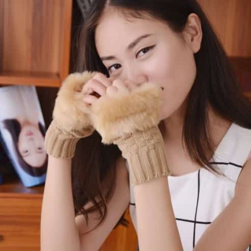 おしゃれ爪 の女の子へ 指なし 手袋 ライトブラウン 人気 の ファー アイテム かわいい 暖かいの通販はau Pay マーケット Unveil おしゃれ爪 の女の子へ 指なし 手袋 ライトブラウン 人気 の ファー アイテム かわいい 暖かいの通販はau Pay マーケット Unveil
