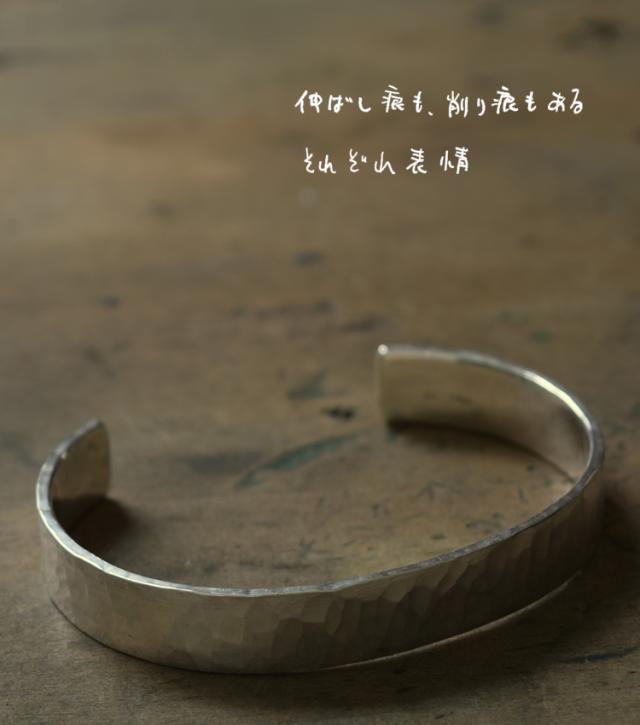 ツチめのバングル 太 メンズ レディース ハンドメイド オーダー シルバー 槌目 シンプル 上品 おしゃれ 腕輪 Silver 950 ごつめ ゴツめ マモる 手作り 手づくり tkb004_4