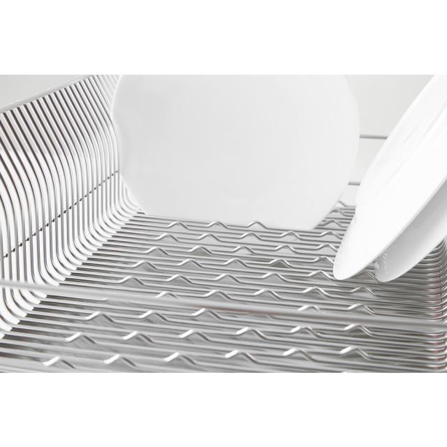 シンク周り用品 水切りかご ラック 吸水マット hanauta/ハナウタ 皿を縦にも横にも置ける水切り ワイド よこ置き 箸立て付き 503604の通販は