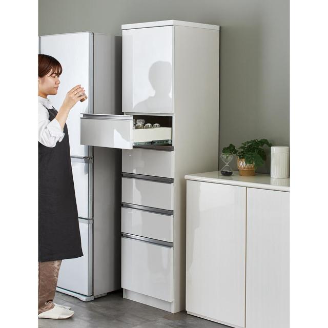 ディノス すきま収納 J*N様 ディノス すきま収納 20cm 高さ170cm 奥行45cm