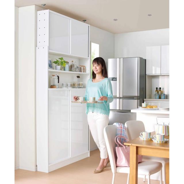 狭いキッチンでも置ける突っ張り式 薄型引き戸パントリー収納庫