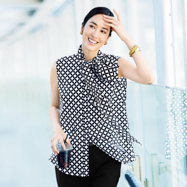 幾何学柄コットン ノースリーブボウタイブラウス シャツ ブラウス 384401