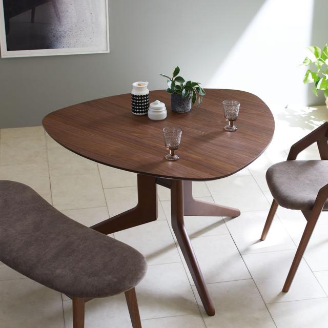 Prendre/プレンド 三角形のダイニングテーブル【日本製】 テーブル