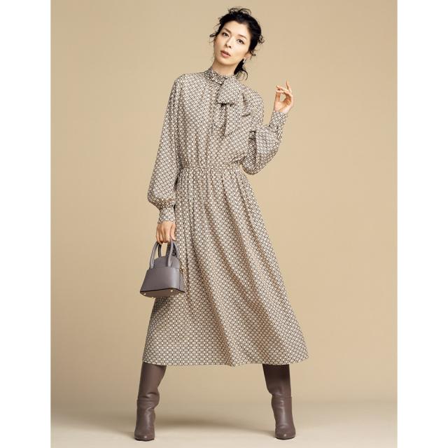 ビンダ社 チェーン柄プリント ボウタイ ワンピース ワンピース マキシワンピース ロングワンピース 107901