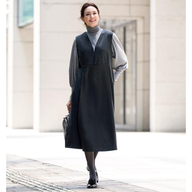 スカート ジャンパースカート ウール混ストレッチ Vネックジャンパースカート 312202の通販は 20,572円