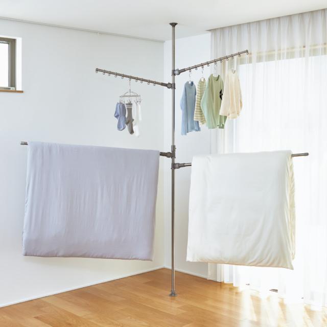 洗濯用品 アイロン 布団干し 洗濯干し 伸縮 「どこでもポール」ワンタッチつっぱり物干し アーム2本＋布団干し2本（室内用） 521104の通販は