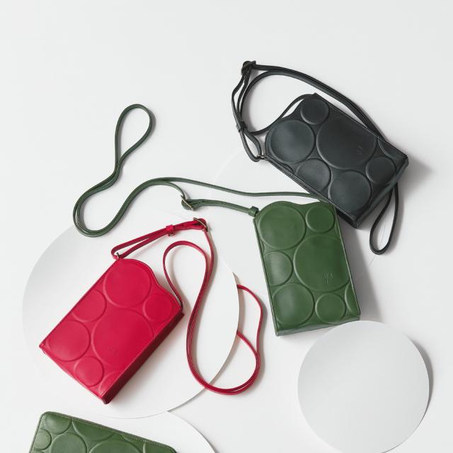 バッグ レザーバッグ 革バッグ Sybilla/シビラ レザー ポシェット 329201の通販は 14,025円