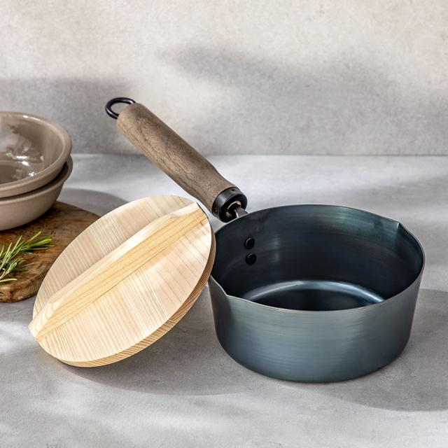 ≪単品≫ 鉄分もおいしさも足し加える！ 鉄の片手なべCOTETSU/コテツ【18糎】 鍋 フライパン 片手なべ 出どころ食麺麭 652611
