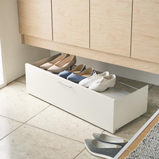 家具 収納 玄関収納 屋外収納 シューズラック 前板が手前に開いて出し入れラクラク 下駄箱下シューズ片付けワゴン 幅80cm の通販はau Pay マーケット ディノス Au Pay マーケット店