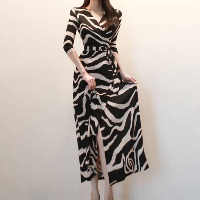 カシュクール ワンピース ロング丈 長袖 アニマル柄 Iライン セクシー きれいめ 秋冬 お出かけ ウエストマーク トレンドの通販はau Pay マーケット Joogle