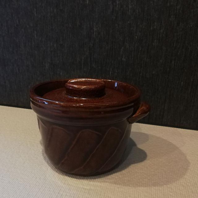 萬古焼 土鍋 ねじりごはん鍋 1合炊 【取寄品】 1合炊き 一合炊き ごはん土鍋ごはん 土鍋ご飯土鍋 炊飯土鍋炊飯 ご飯鍋 米炊き ご飯炊き 炊飯鍋 ご飯を炊く ガス直火 ギフト お祝い プレゼント 耐熱陶器 万古焼 日本製の通販は 萬古焼 土鍋 ねじりごはん鍋 1合炊 【取寄品】 1合炊き 一合炊き ごはん土鍋ごはん 土鍋ご飯土鍋 炊飯土鍋炊飯 ご飯鍋 米炊き ご飯炊き 炊飯鍋 ご飯を炊く ガス直火 ギフト お祝い プレゼント 耐熱陶器 万古焼 日本製の通販は