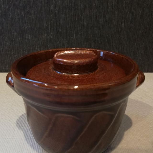 萬古焼 土鍋 ねじりごはん鍋 1合炊 【取寄品】 1合炊き 一合炊き ごはん土鍋ごはん 土鍋ご飯土鍋 炊飯土鍋炊飯 ご飯鍋 米炊き ご飯炊き 炊飯鍋 ご飯を炊く ガス直火 ギフト お祝い プレゼント 耐熱陶器 万古焼 日本製の通販は 萬古焼 土鍋 ねじりごはん鍋 1合炊 【取寄品】 1合炊き 一合炊き ごはん土鍋ごはん 土鍋ご飯土鍋 炊飯土鍋炊飯 ご飯鍋 米炊き ご飯炊き 炊飯鍋 ご飯を炊く ガス直火 ギフト お祝い プレゼント 耐熱陶器 万古焼 日本製の通販は