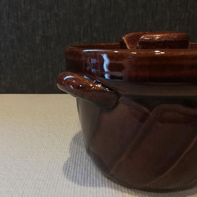 萬古焼 土鍋 ねじりごはん鍋 1合炊 【取寄品】 1合炊き 一合炊き ごはん土鍋ごはん 土鍋ご飯土鍋 炊飯土鍋炊飯 ご飯鍋 米炊き ご飯炊き 炊飯鍋 ご飯を炊く ガス直火 ギフト お祝い プレゼント 耐熱陶器 万古焼 日本製の通販は 萬古焼 土鍋 ねじりごはん鍋 1合炊 【取寄品】 1合炊き 一合炊き ごはん土鍋ごはん 土鍋ご飯土鍋 炊飯土鍋炊飯 ご飯鍋 米炊き ご飯炊き 炊飯鍋 ご飯を炊く ガス直火 ギフト お祝い プレゼント 耐熱陶器 万古焼 日本製の通販は