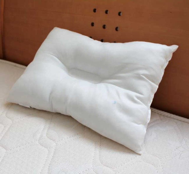 特価ブランド ディズニー カーズ ジュニア枕 洗える枕 28×39cm カバー付き ウォッシャブル 枕 まくら ピロー こども枕 