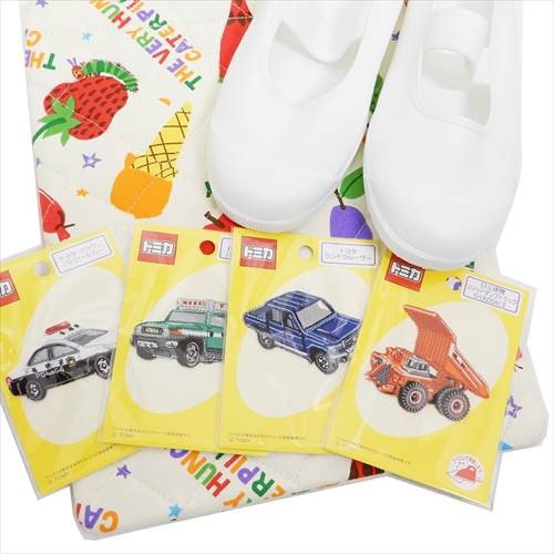 トミカ ワッペン アイロンパッチ トヨタ Fjクルーザー パトロールカー 入園入学準備雑貨 キャラクター グッズ メール便可の通販はau Pay マーケット シネマコレクション 5400円以上で送料無料