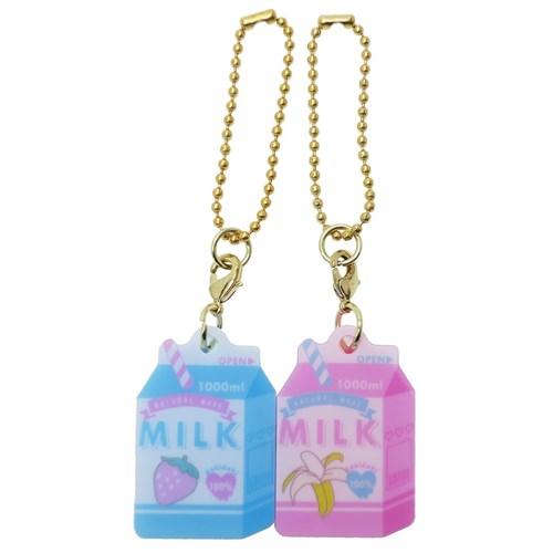 キーホルダー アクリル ニコイチ キーリング ミルクパック かわいい ファッション グッズ メール便可の通販はau Pay マーケット シネマコレクション 5400円以上で送料無料