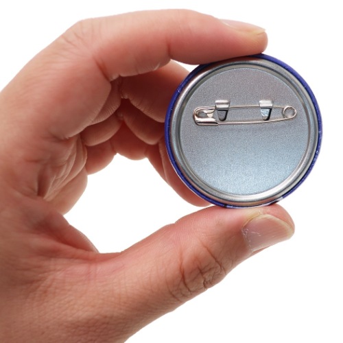 アナと雪の女王2 缶バッジ ビッグ カンバッジ エルサ アナ姉妹とオラフ イラスト ディズニー 直径4 4cm メール便可の通販はau Pay マーケット シネマコレクション 5400円以上で送料無料