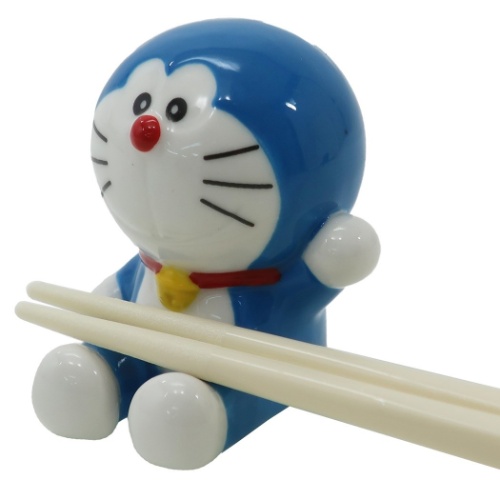 ドラえもん 箸置き 磁器製 立体 チョップスティックレスト おすわり 直径9cm アニメキャラクター グッズの通販はau Pay マーケット シネマコレクション 5400円以上で送料無料