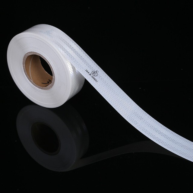 超高輝度反射テープ 5cm幅×2m ホワイト 反射シール白 高反射力テープ